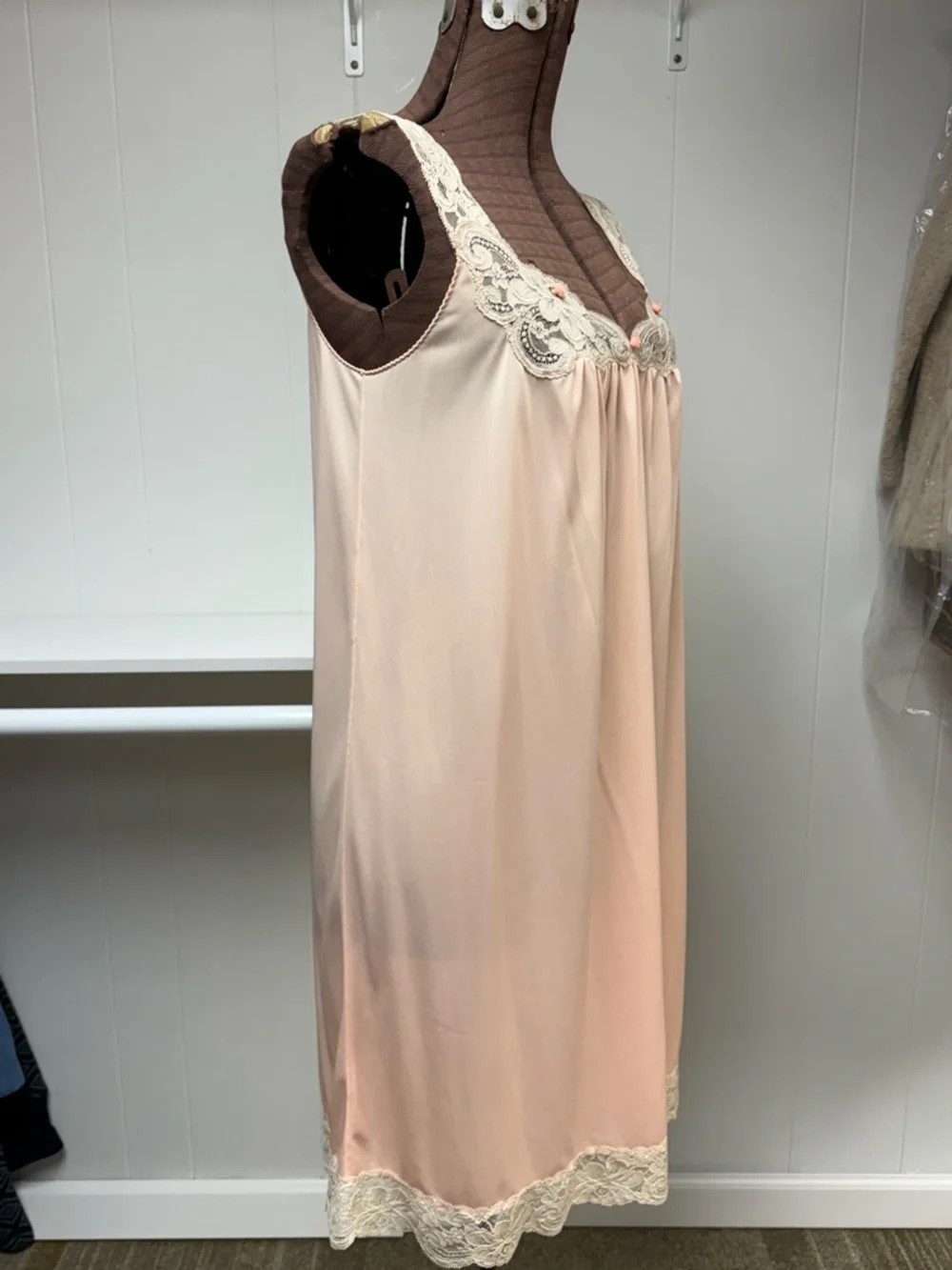 Vintage Classic Lace Trim Nightgown Lightweight Pink - Picture 6 of 13